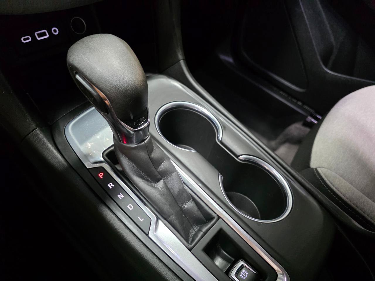 Used 2022 Chevrolet Equinox LS FWD image 33
