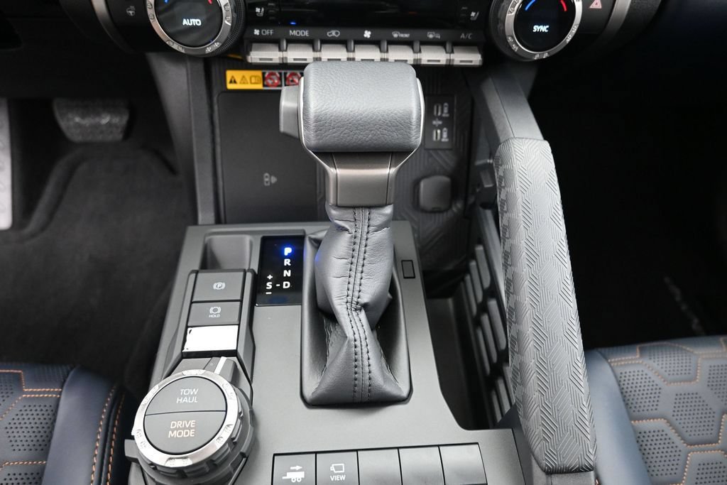 Used 2026 Toyota 4Runner Platinum AWD/4WD image 29