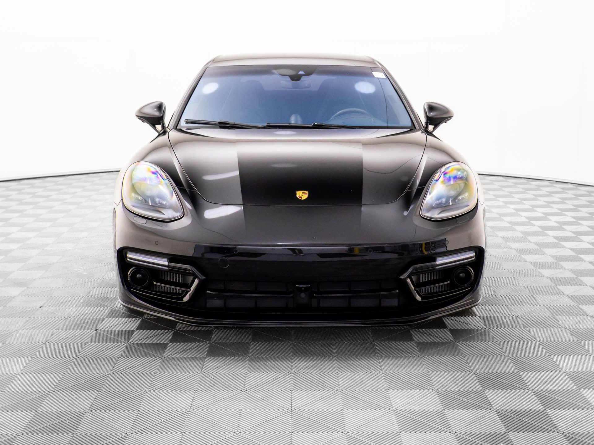 Used 2019 Porsche Panamera Turbo S Executive AWD/4WD image 9