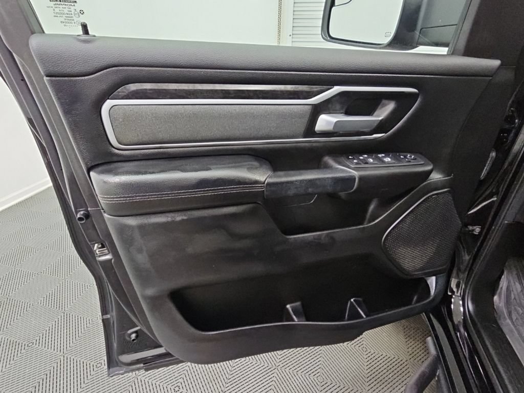 Used 2022 RAM 1500 Big Horn AWD/4WD image 32