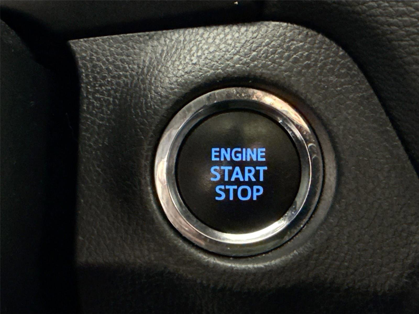 Certified 2020 Toyota RAV4 XLE Premium image 21