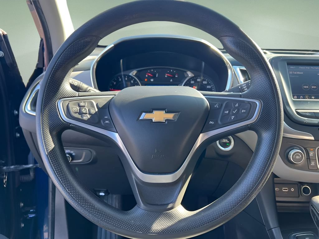 Used 2022 Chevrolet Equinox LS w/ LS Convenience Package AWD/4WD image 19