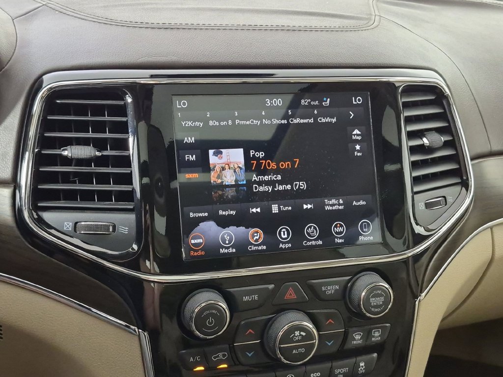 Used 2019 Jeep Grand Cherokee Overland RWD image 23