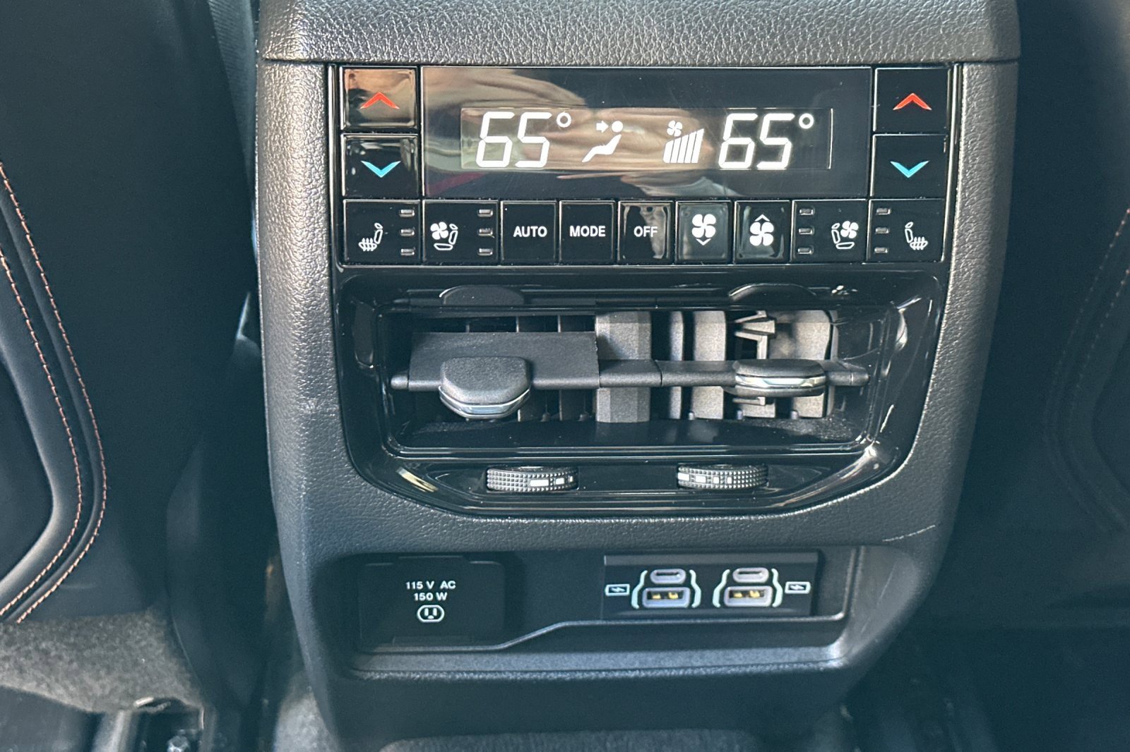 Used 2023 Jeep Grand Cherokee L Summit image 15