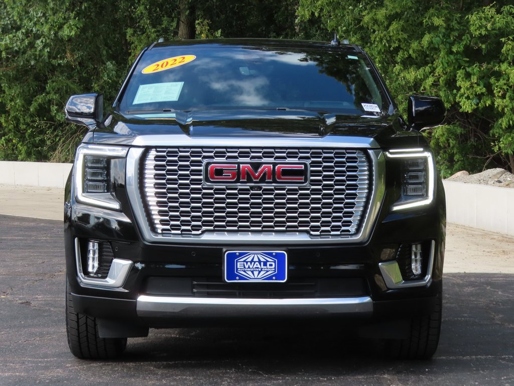 Used 2022 GMC Yukon Denali w/ Denali Premium Package image 16