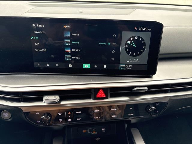 Certified 2025 Kia Sorento LX image 14