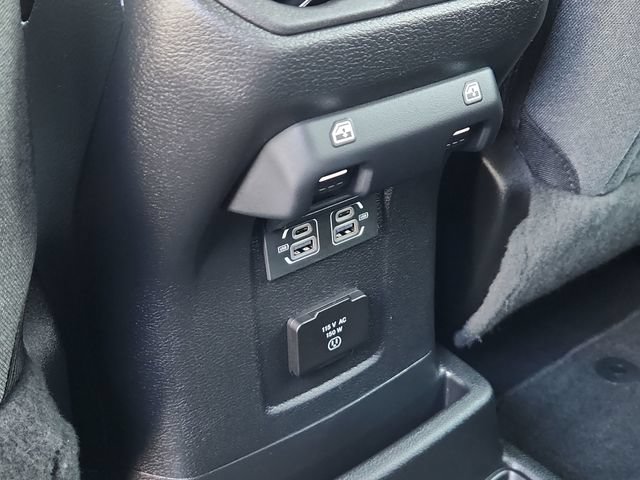 Used 2025 Jeep Wrangler Unlimited Sahara AWD/4WD image 28
