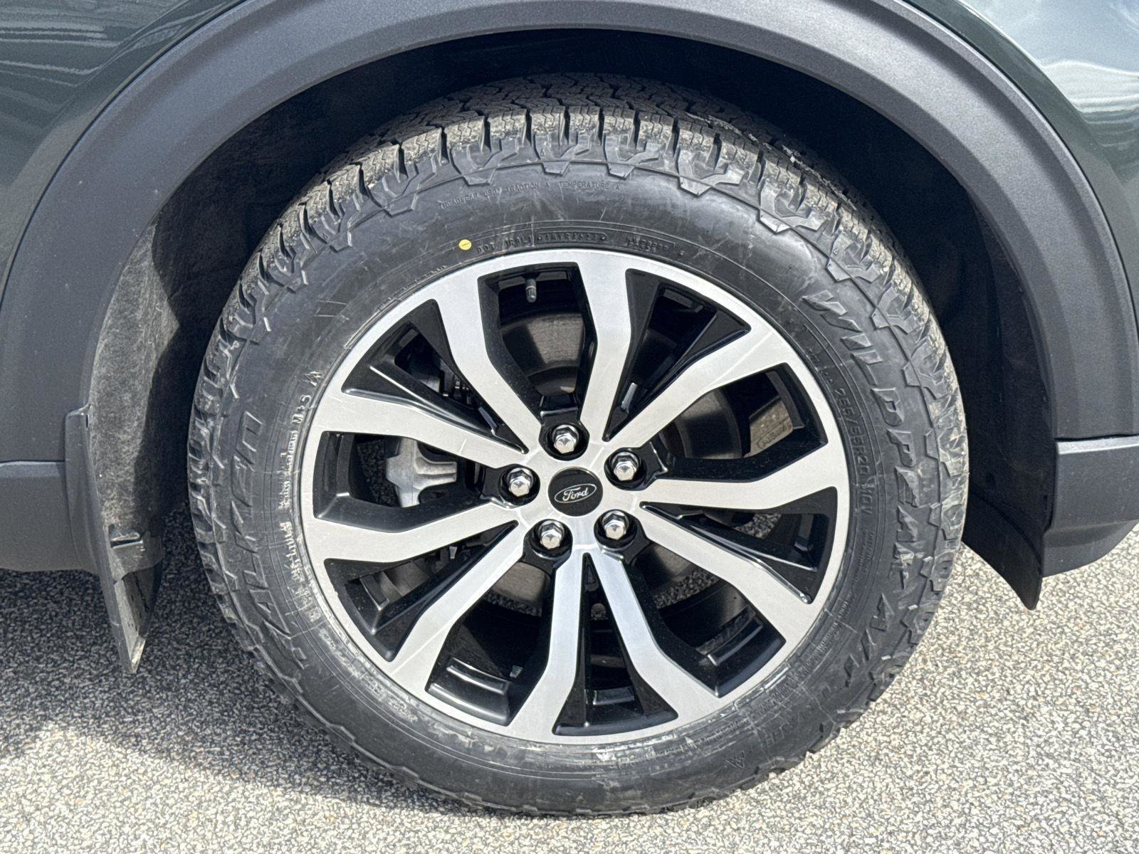 Used 2023 Ford Explorer ST-Line image 7