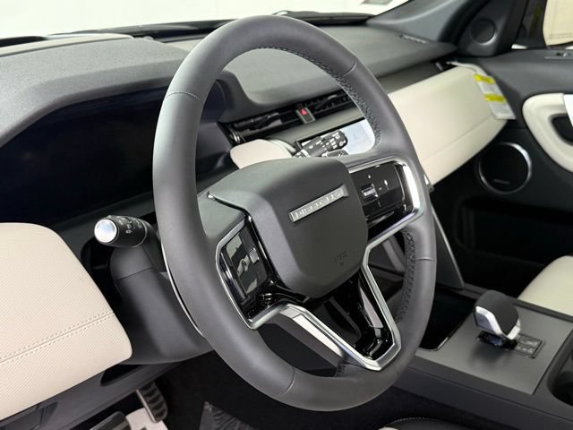 New 2026 Land Rover Discovery Sport Landmark AWD/4WD image 15