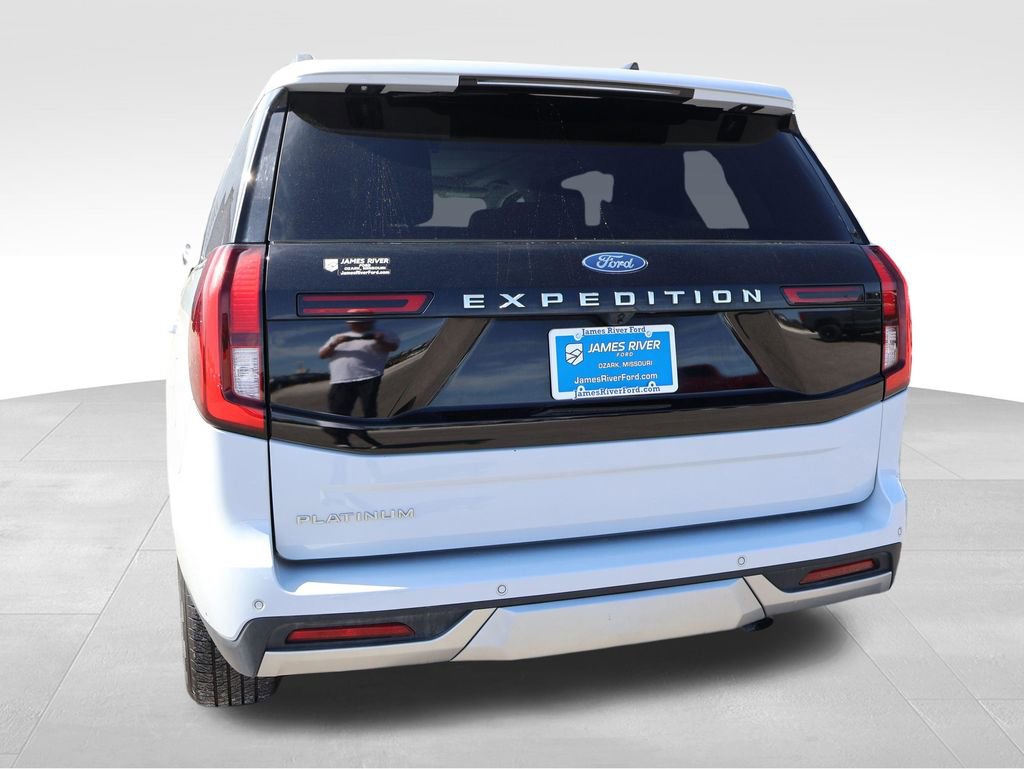 Used 2025 Ford Expedition Platinum AWD/4WD image 6