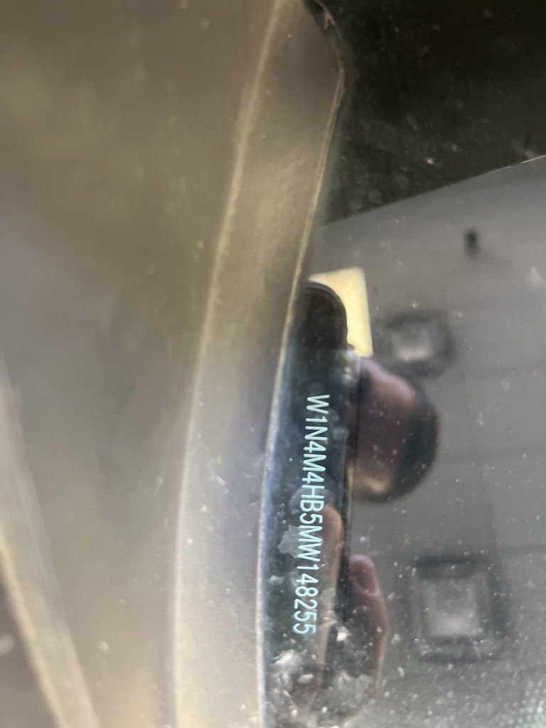 Used 2021 Mercedes-Benz GLB 250 4MATIC image 6