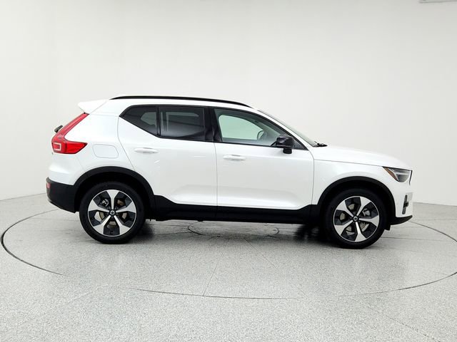 New 2026 Volvo XC40 B5 Plus w/ Protection Package Premier image 4