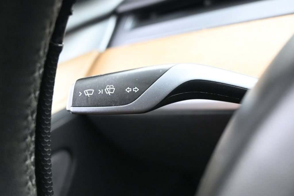 Used 2022 Tesla Model 3 Long Range AWD/4WD image 21