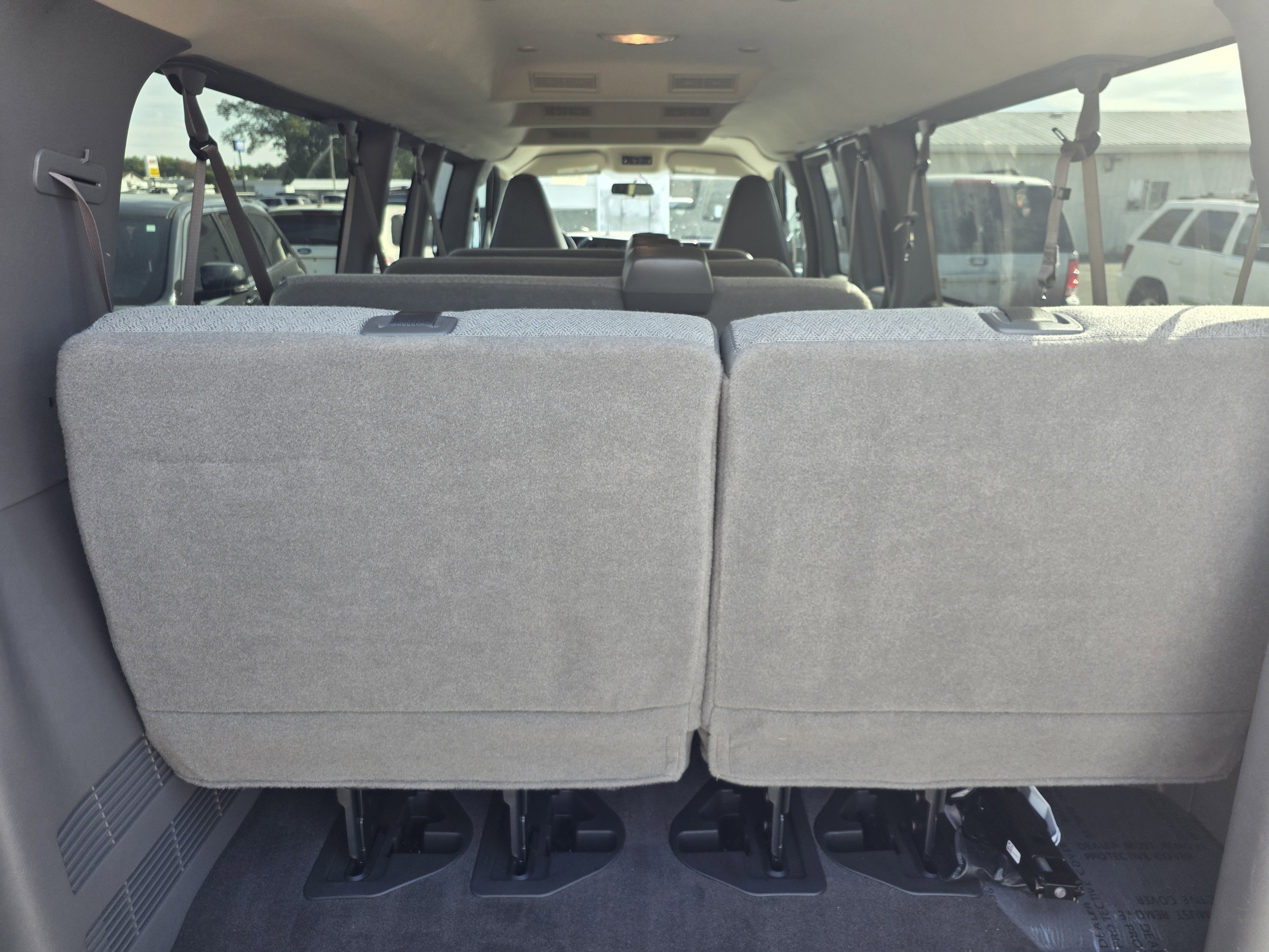 Used 2025 Chevrolet Express 3500 LS image 3