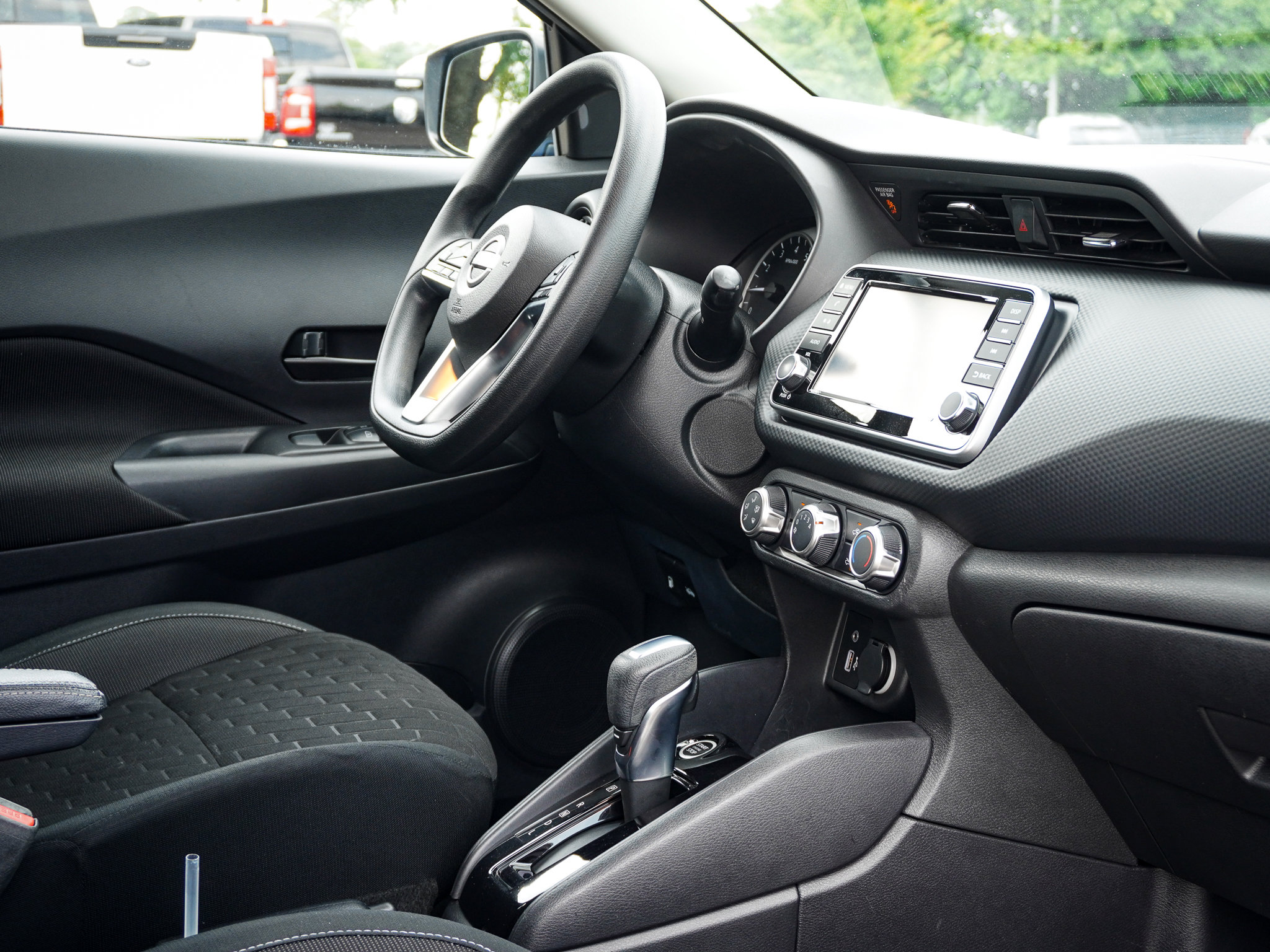 Used 2022 Nissan Kicks S FWD image 34