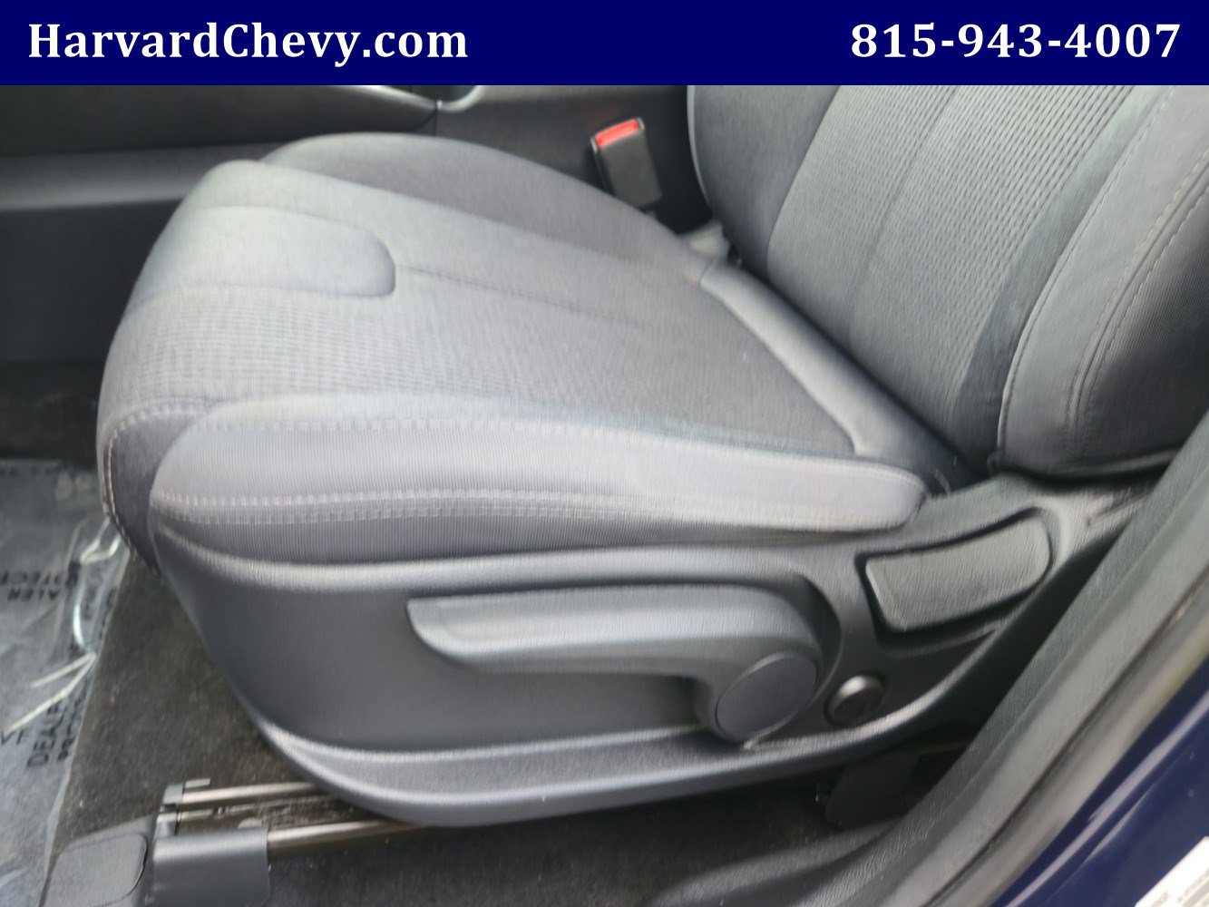 Used 2020 Hyundai Santa Fe SE FWD image 25