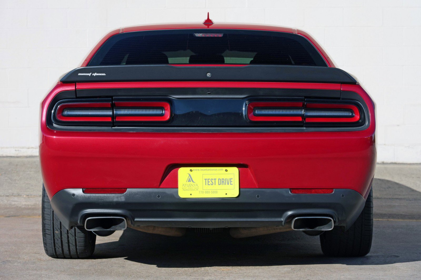 Used 2016 Dodge Challenger R/T Scat Pack w/ Leather Interior Group RWD image 10