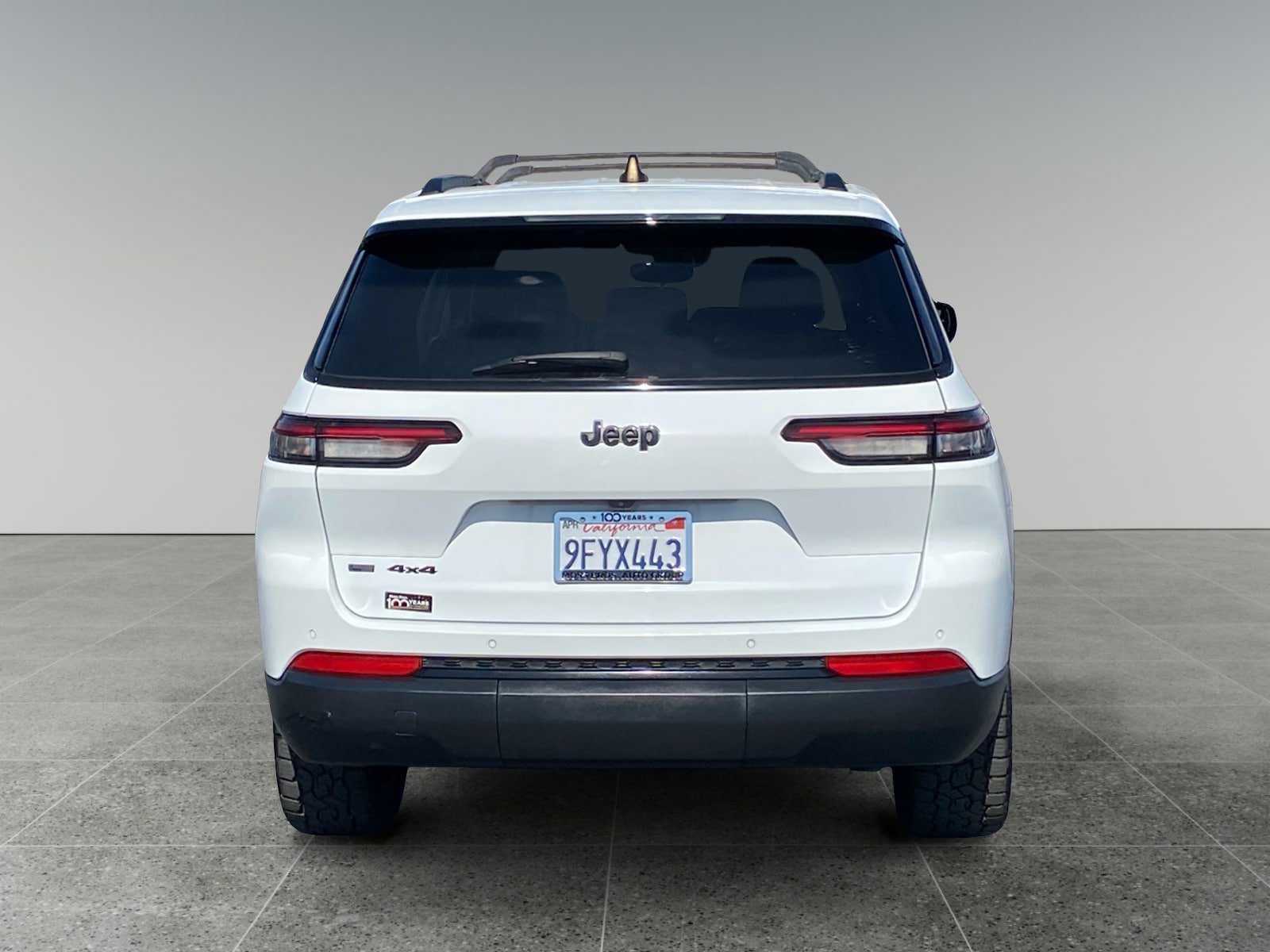 Used 2023 Jeep Grand Cherokee L Laredo AWD/4WD image 4