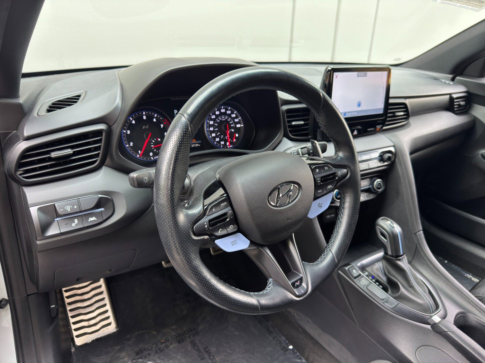 Used 2021 Hyundai Veloster N image 13