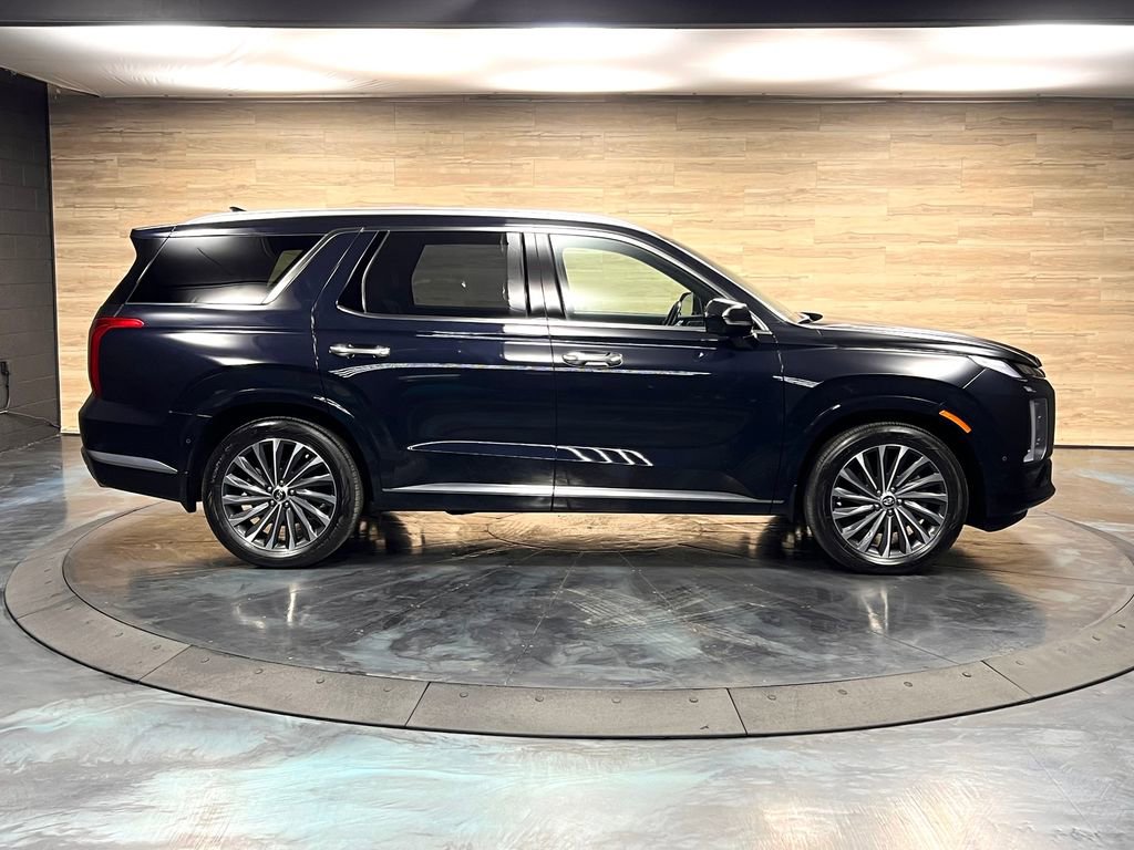 Used 2023 Hyundai Palisade Calligraphy image 21