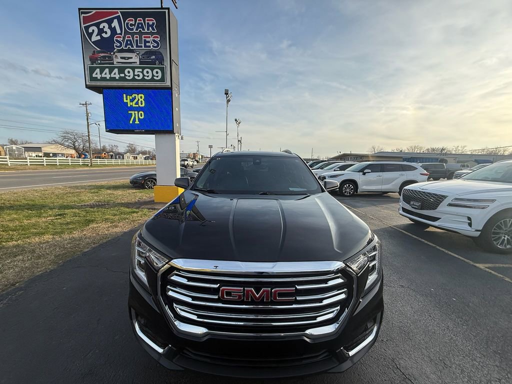 Used 2024 GMC Terrain SLT image 9