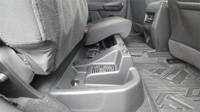 New 2026 GMC Canyon Elevation w/ Convenience Package image 26