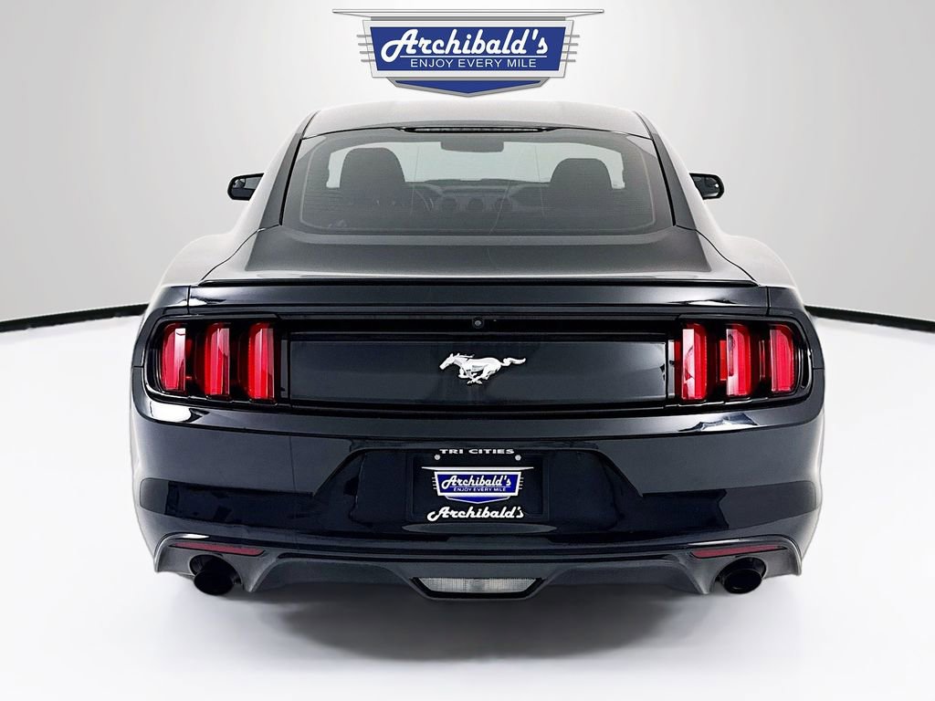 Used 2015 Ford Mustang Coupe image 5