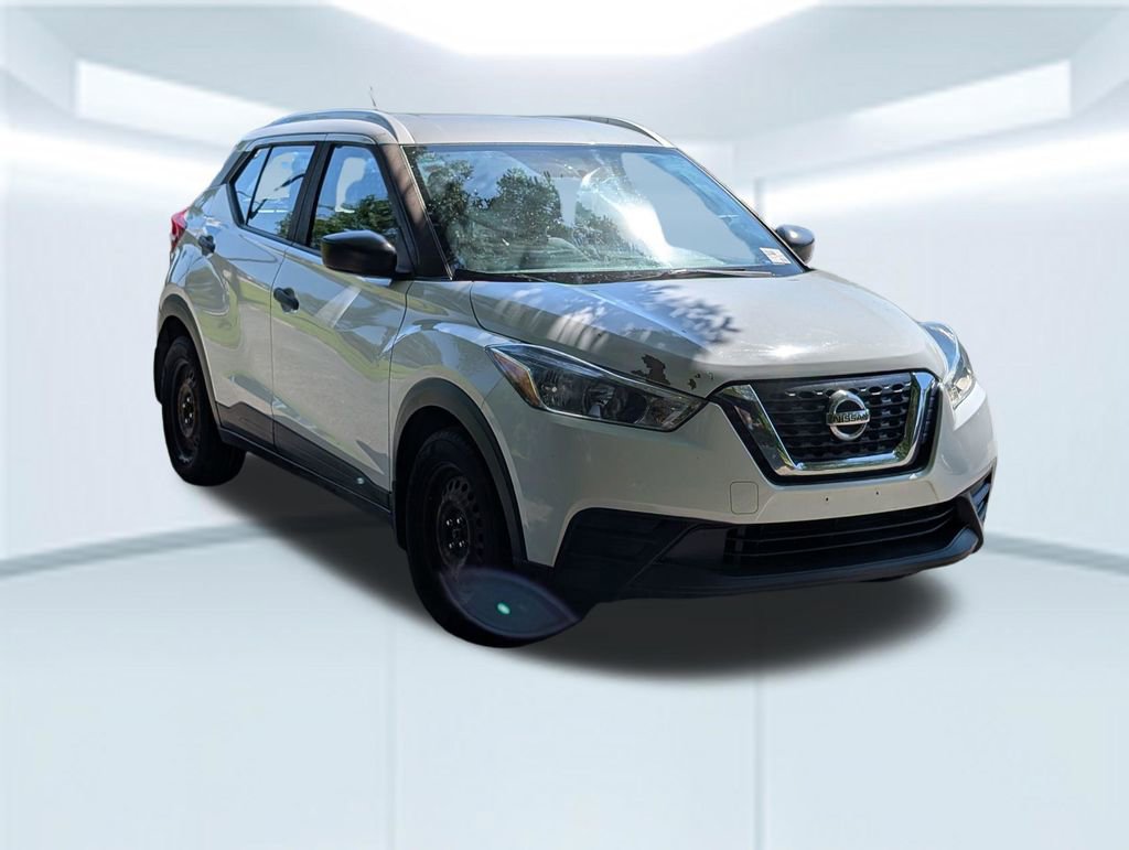 Used 2018 Nissan Kicks S FWD image 8