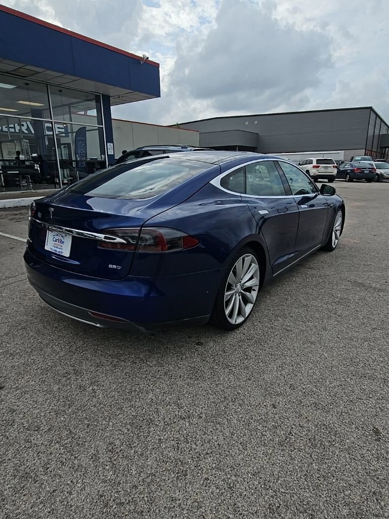 Used 2015 Tesla Model S 85D image 7