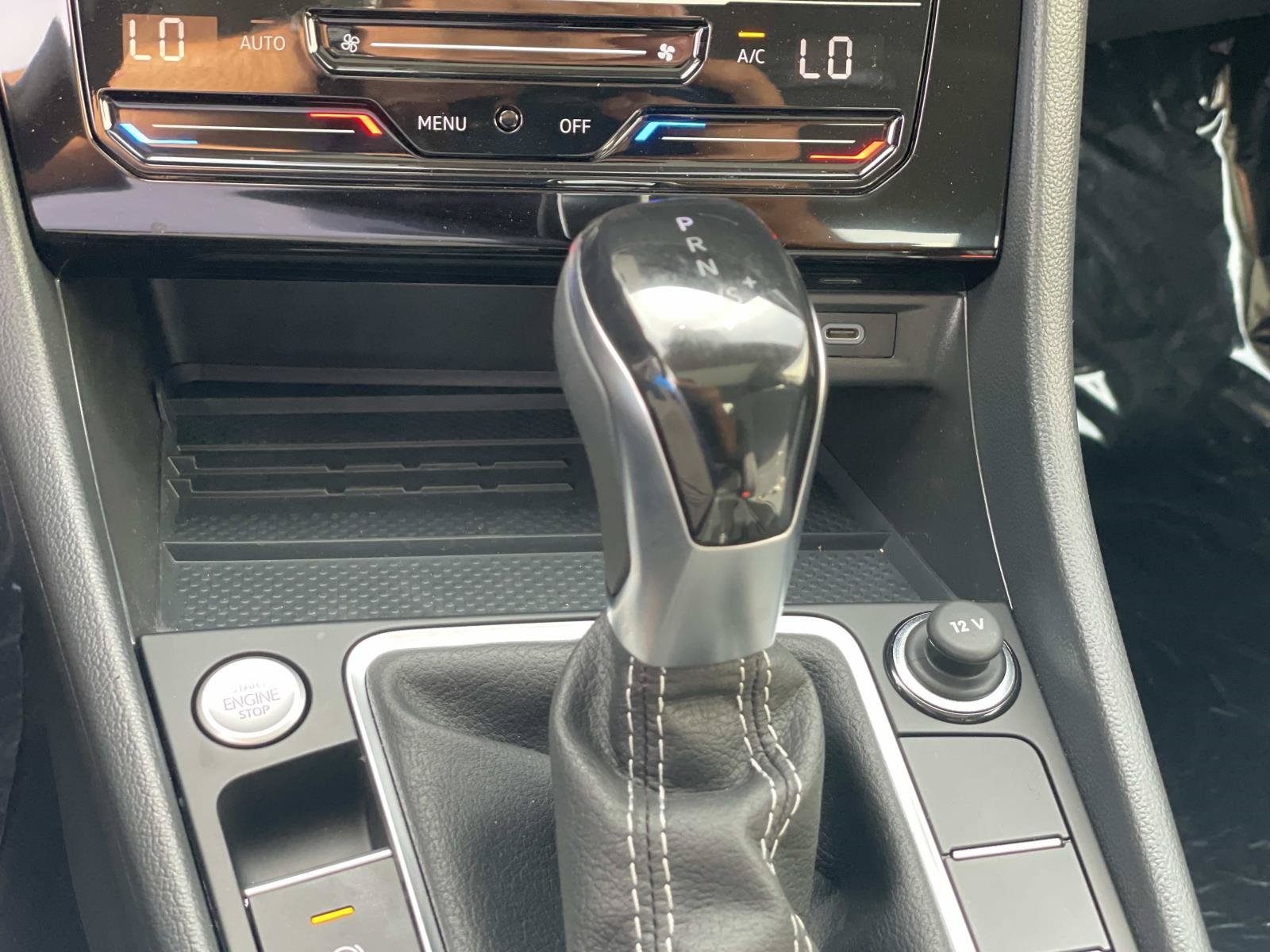 New 2026 Volkswagen Jetta SE FWD image 16