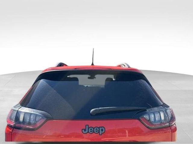 Used 2021 Jeep Cherokee Trailhawk image 12