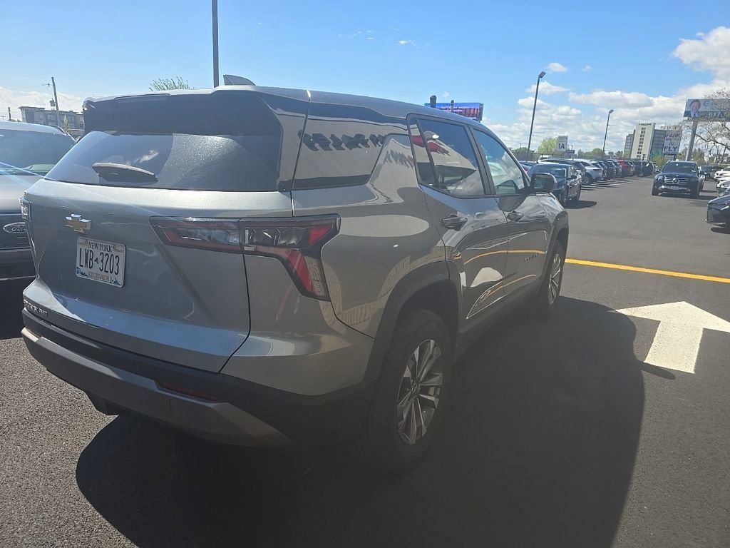 Used 2025 Chevrolet Equinox LT AWD/4WD image 6