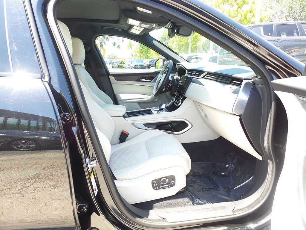 Used 2023 Jaguar F-PACE S AWD/4WD image 28