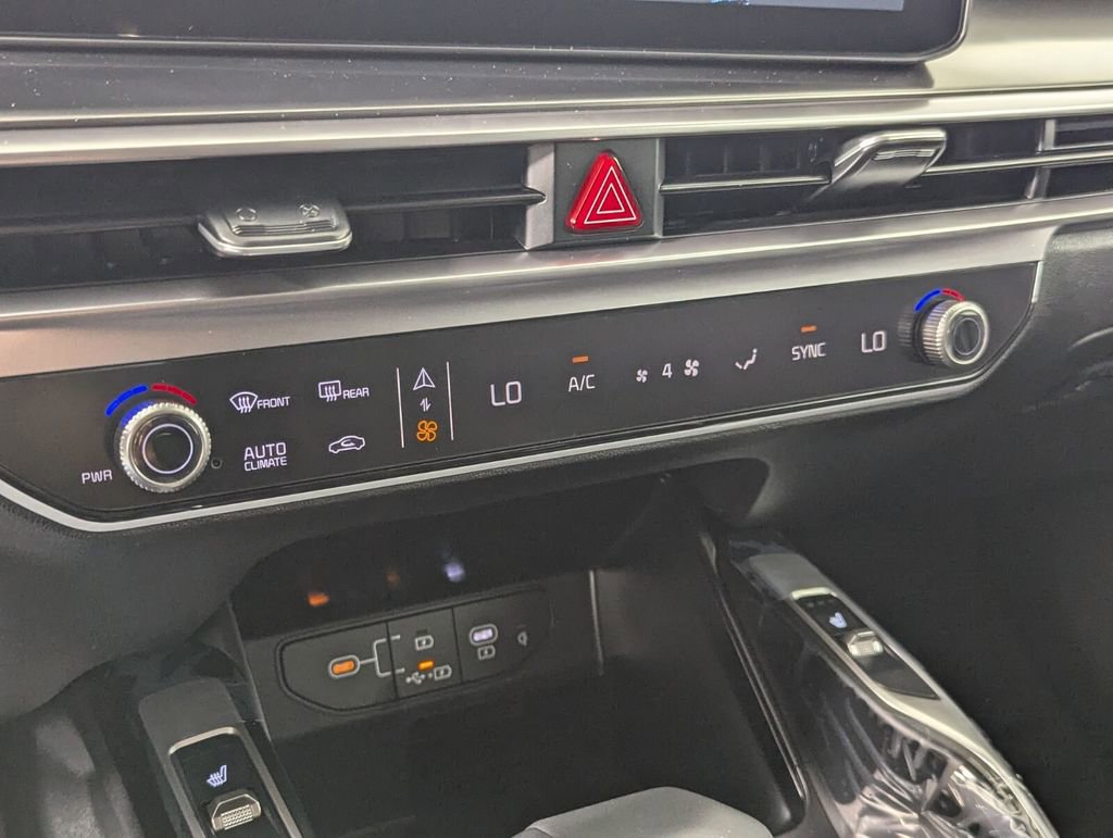 New 2025 Kia Sorento S w/ Panoramic Sunroof Package image 23