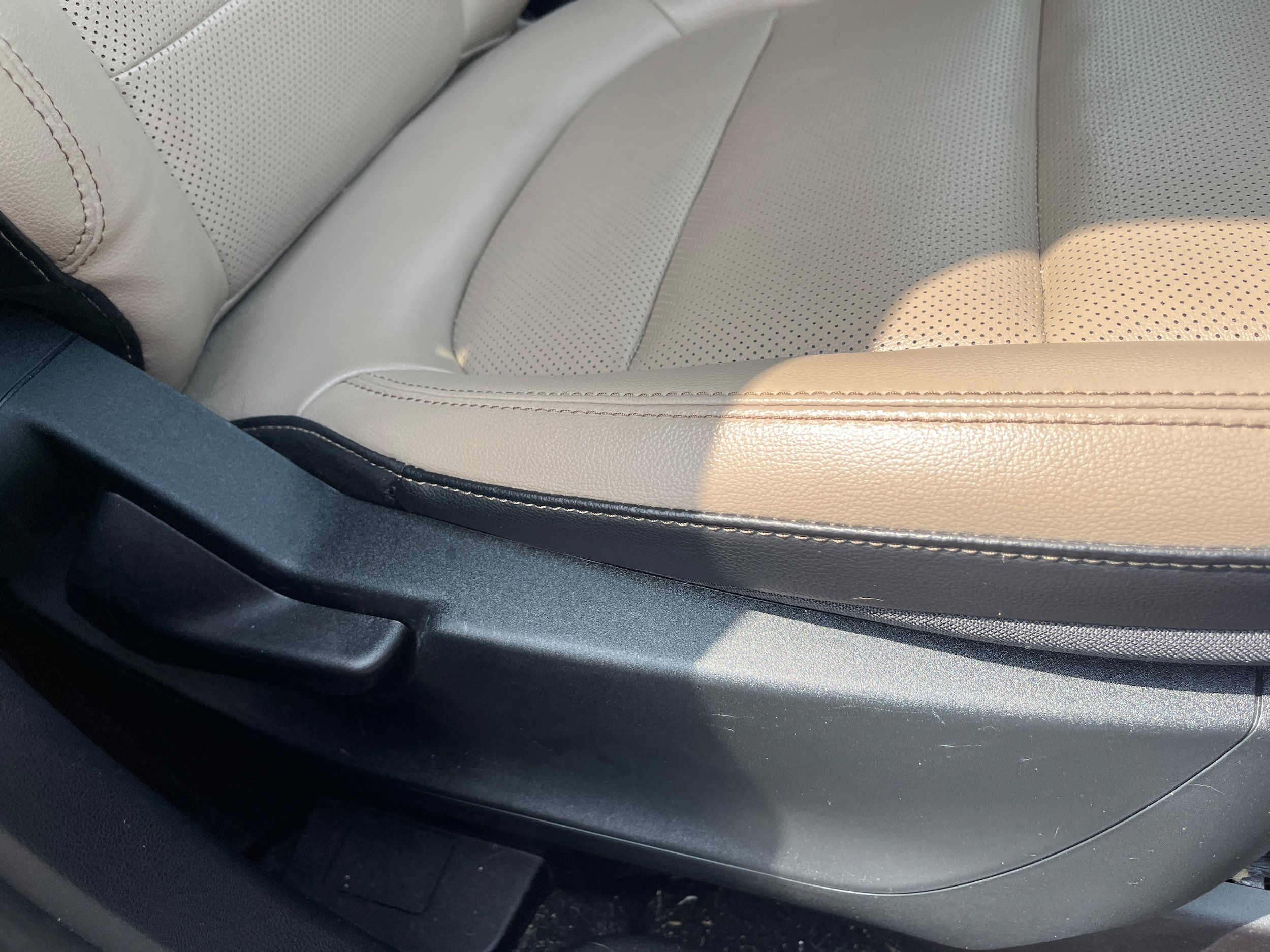 Used 2020 Ford Escape SEL AWD/4WD image 14