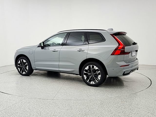 New 2026 Volvo XC60 T8 Plus w/ Climate Package AWD/4WD image 7