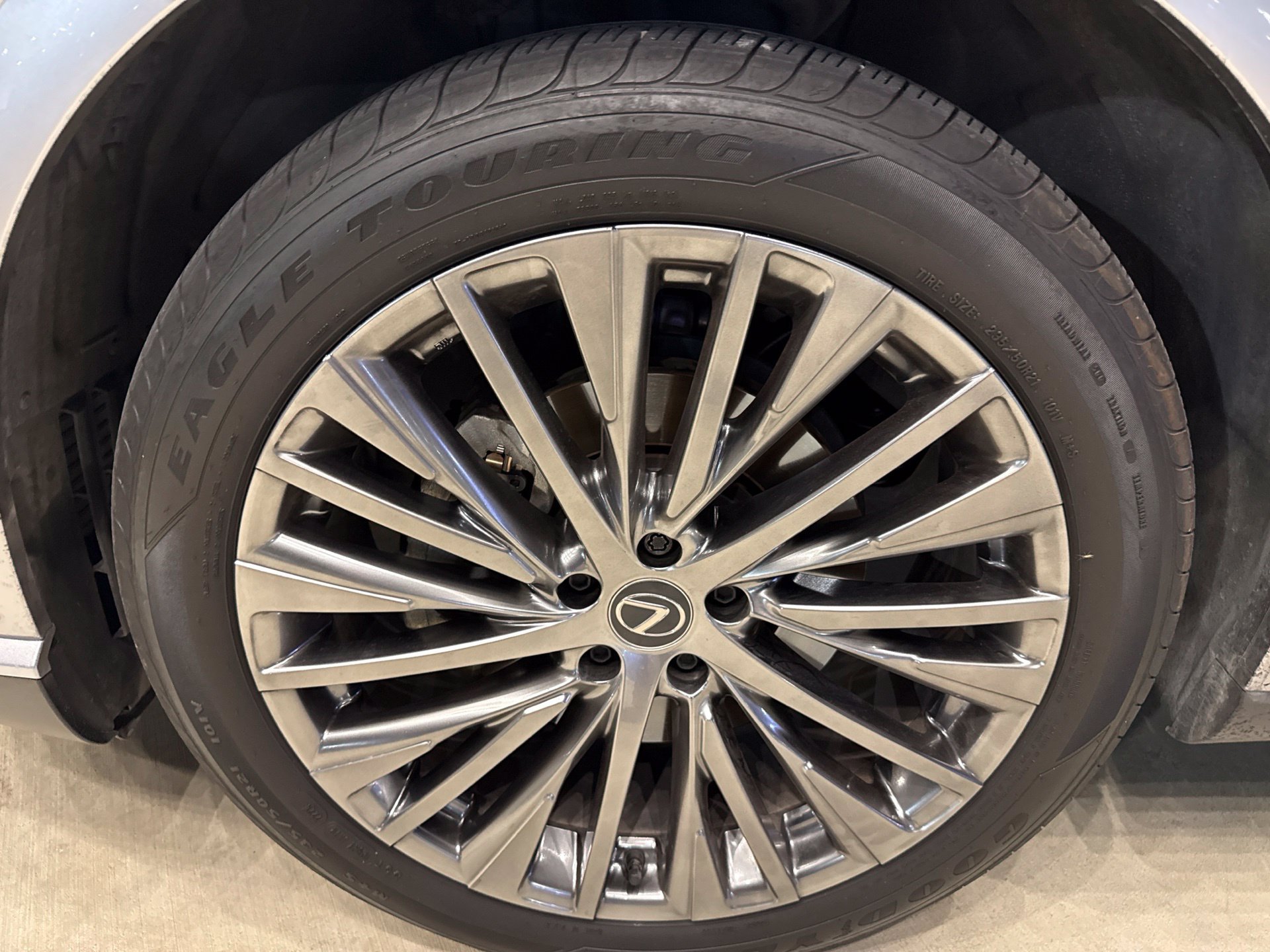 Used 2025 Lexus RX 450h AWD w/ Convenience Package image 8