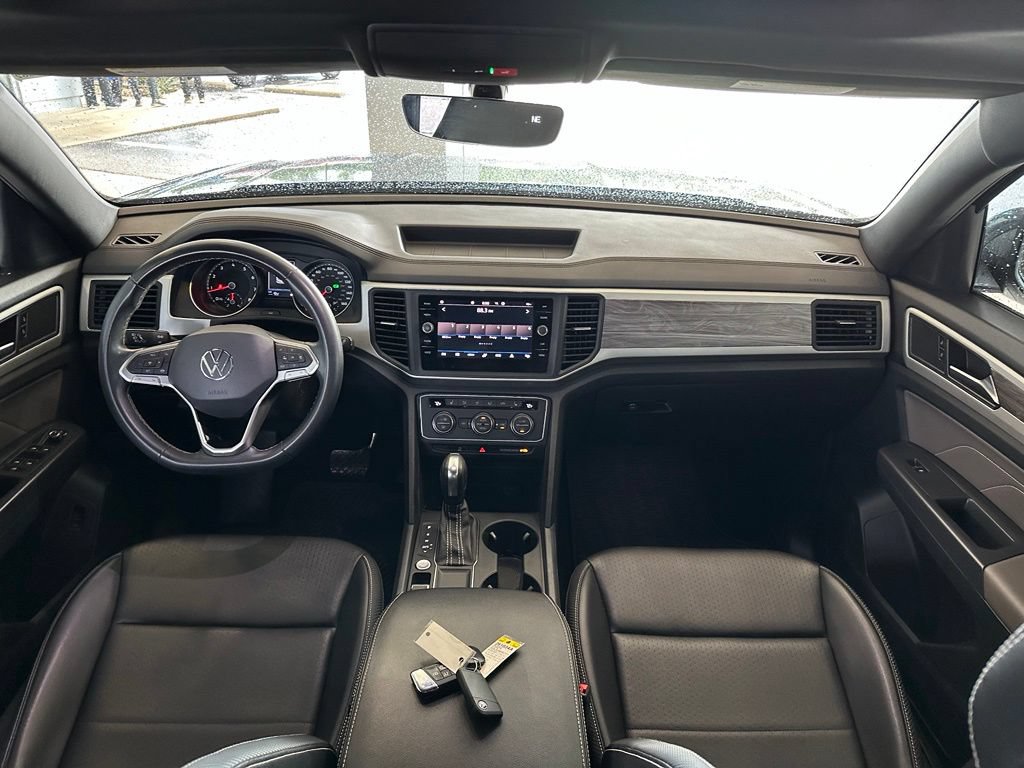 Used 2021 Volkswagen Atlas Cross Sport SE w/ Panoramic Sunroof Package FWD image 21