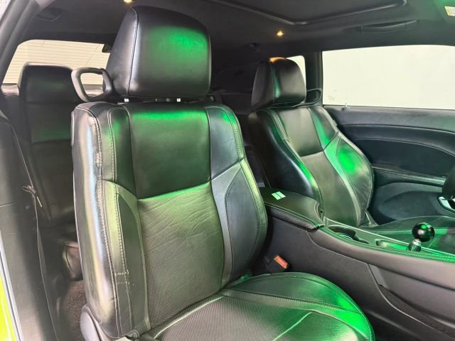 Used 2015 Dodge Challenger R/T Plus RWD image 25