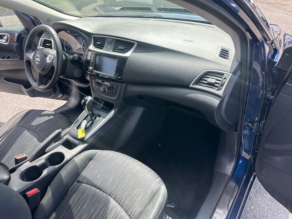 Used 2019 Nissan Sentra SV image 32