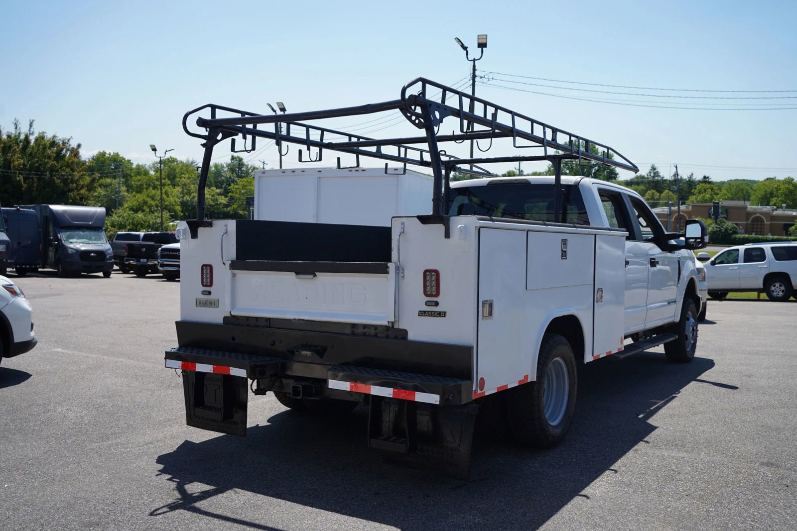Used 2019 Ford F350 XL w/ Power Equipment Group AWD/4WD image 8