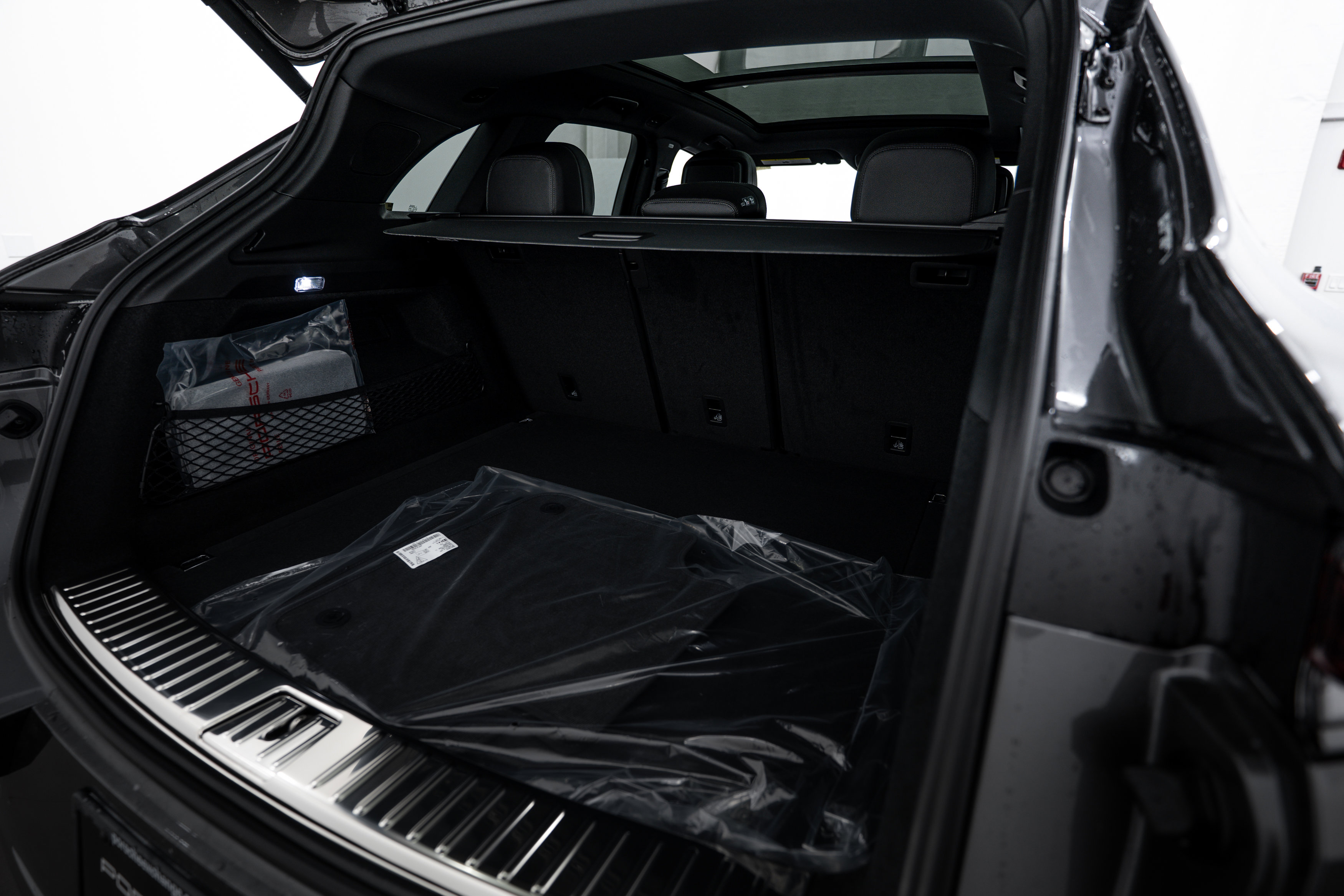 New 2026 Porsche Cayenne image 26