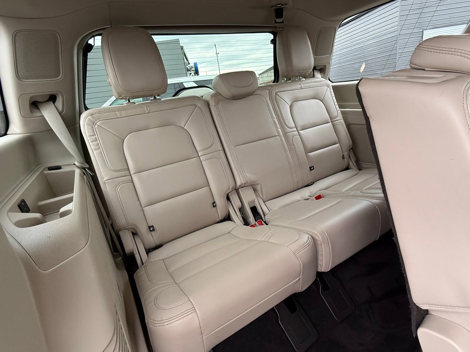 Used 2020 Lincoln Navigator Reserve w/ Luxury Package image 15