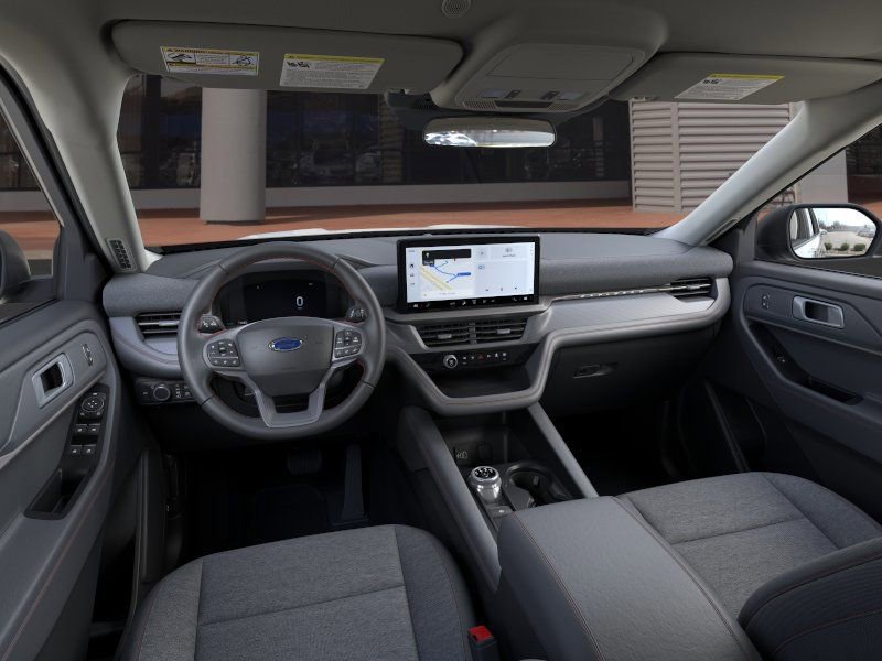New 2026 Ford Explorer Active RWD image 9