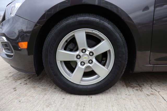 Used 2015 Chevrolet Cruze LT image 19