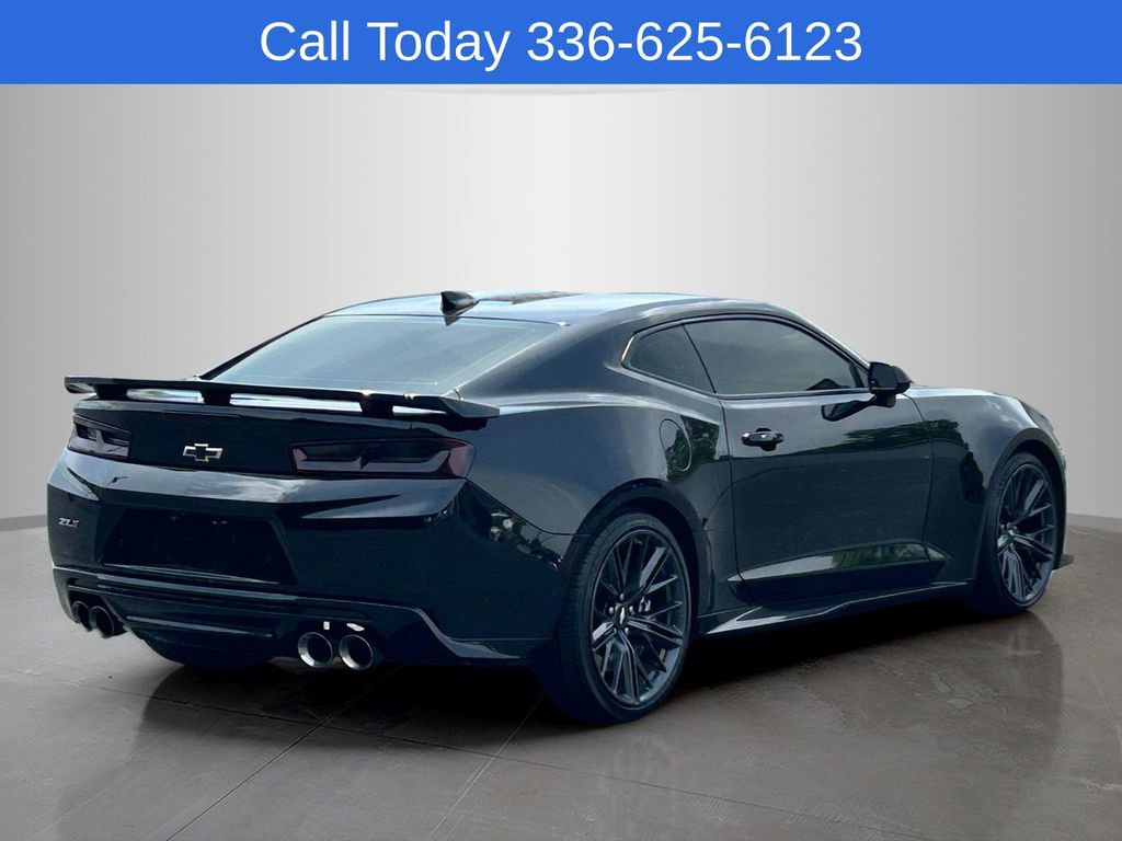 Used 2018 Chevrolet Camaro ZL1 RWD image 5
