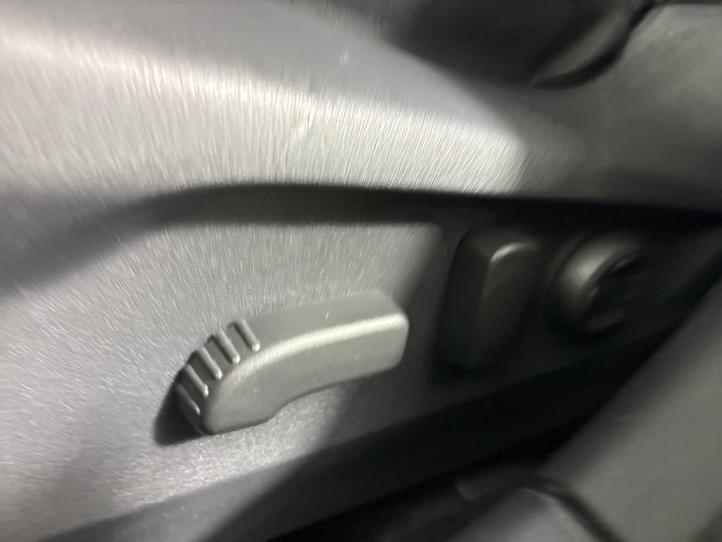 Used 2023 Subaru Outback Limited image 26