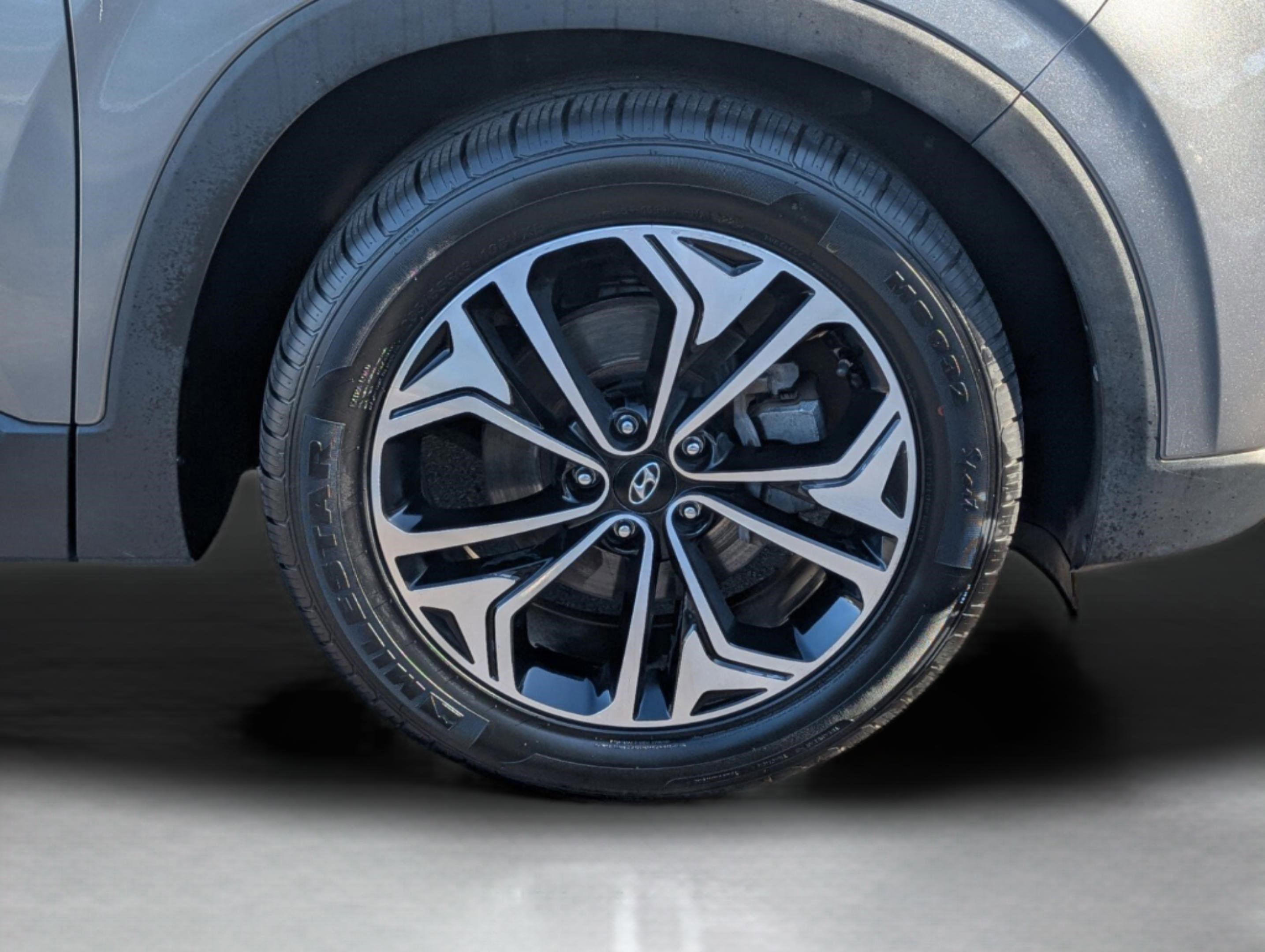 Used 2019 Hyundai Santa Fe Limited image 10