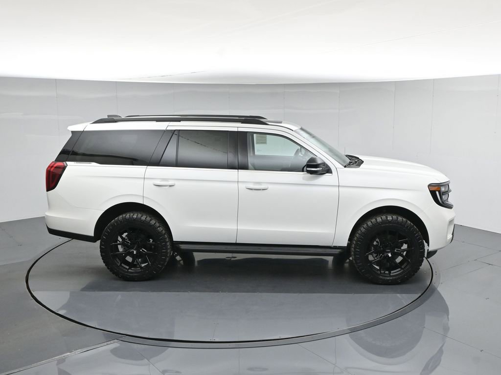 New 2026 Ford Expedition Active image 27