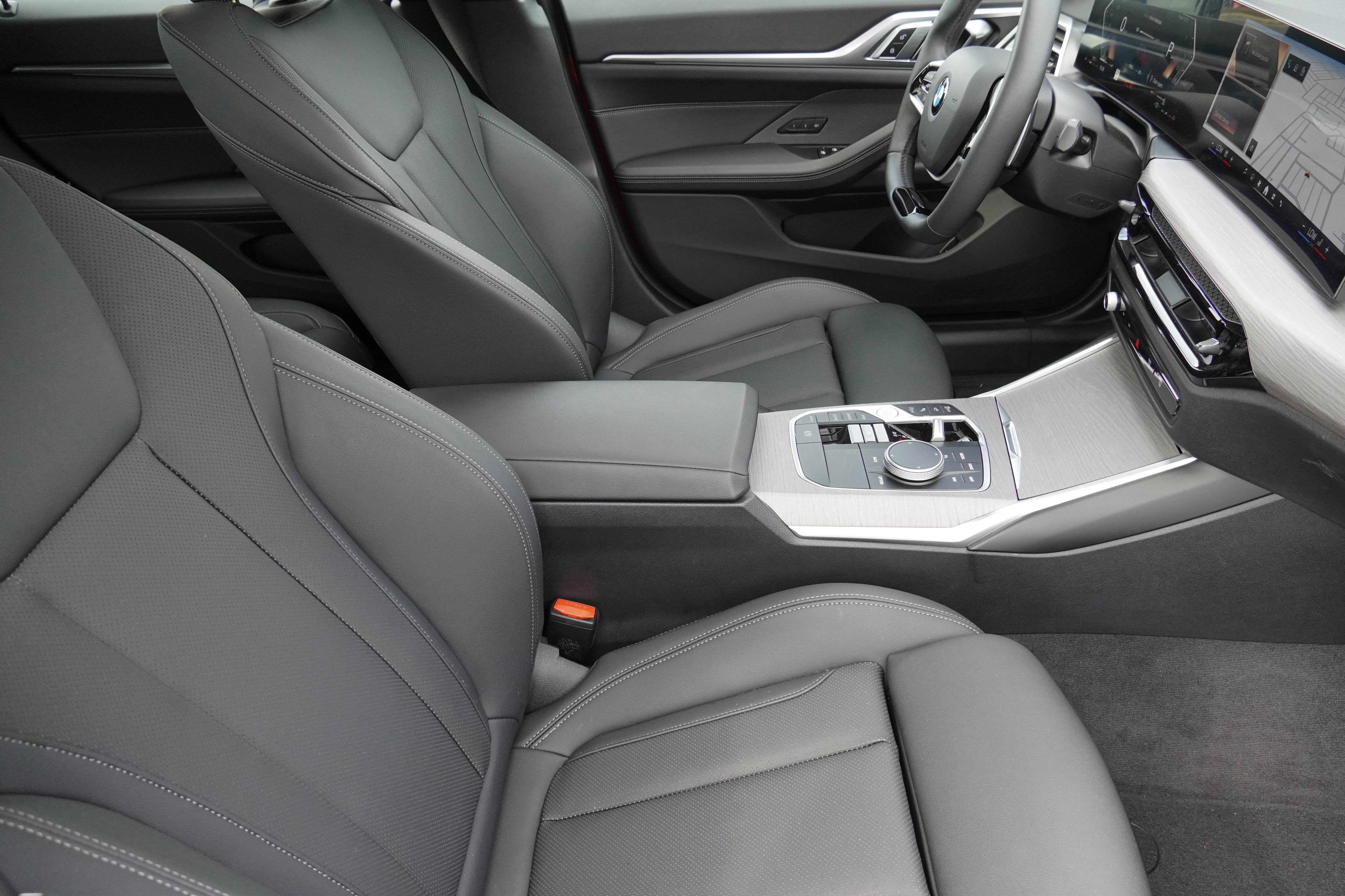 Used 2025 BMW 430i w/ Premium Package image 12